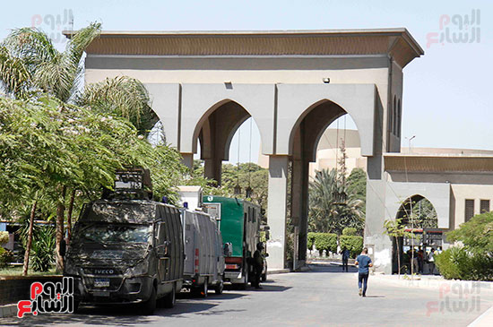 الأمن المركزى داخل الحرم الجامعى بجامعة الأزهر